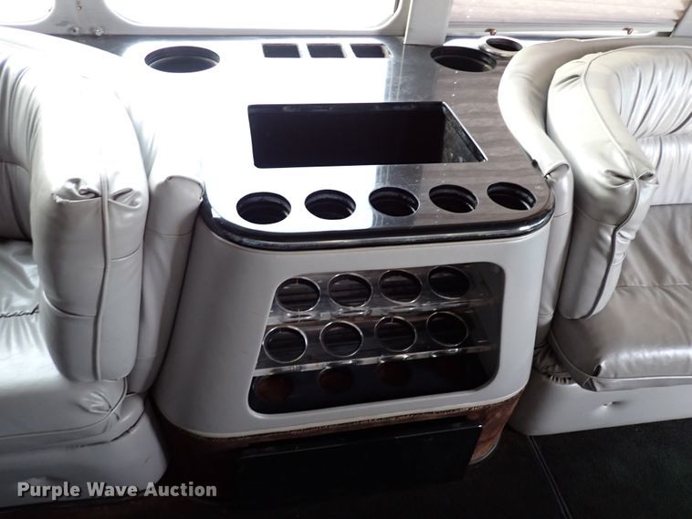 image for item IN9675 1998 Ford E450 Econoline  party bus