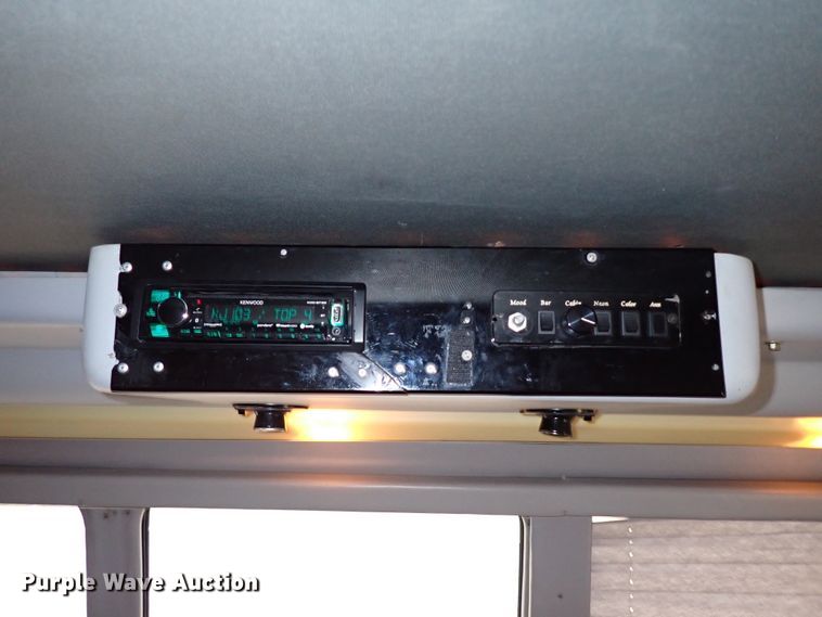 image for item IN9675 1998 Ford E450 Econoline  party bus