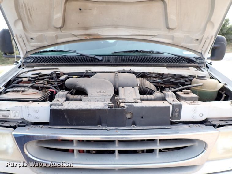 image for item IN9675 1998 Ford E450 Econoline  party bus