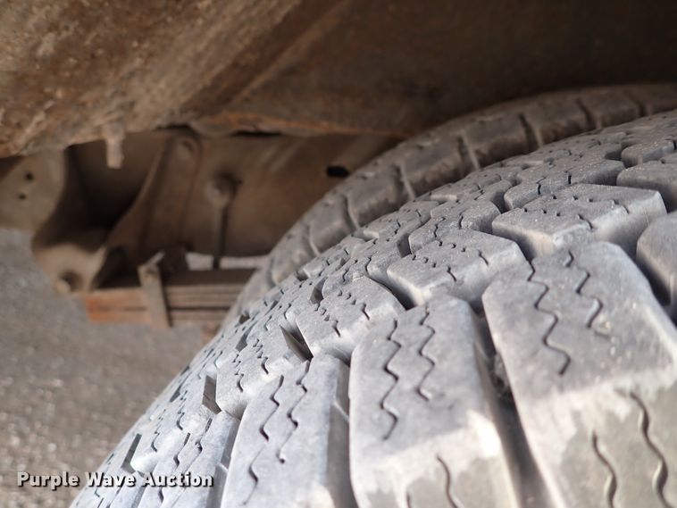 image for item IN9675 1998 Ford E450 Econoline  party bus