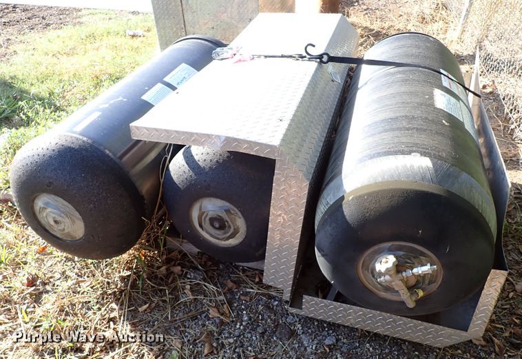 image for item IN9745 (3) CNG tanks