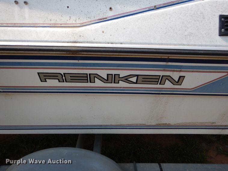 image for item IR9041 1990 Renken 2000  boat