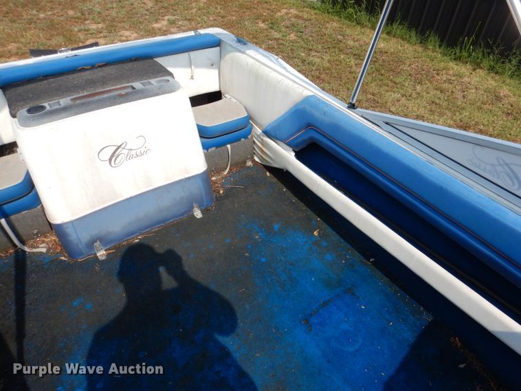 image for item IR9041 1990 Renken 2000  boat