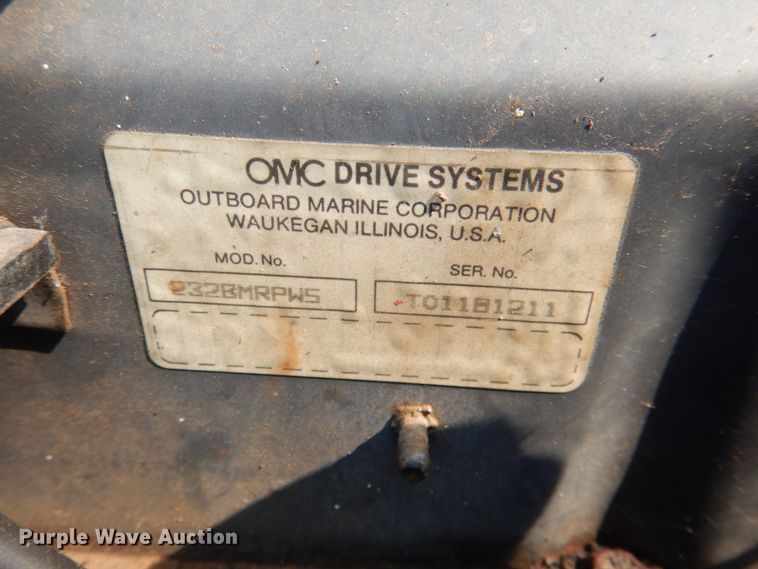 image for item IR9041 1990 Renken 2000  boat