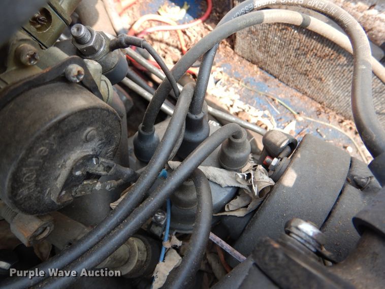 image for item IR9041 1990 Renken 2000  boat