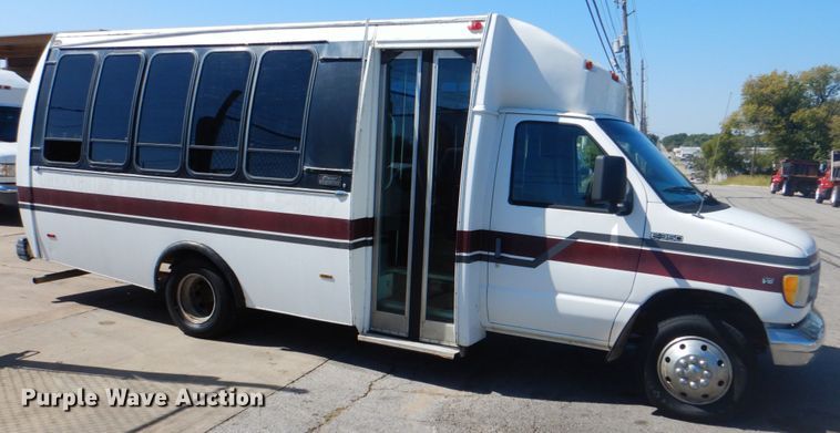 image for item IR9189 1997 Ford Econoline E350  shuttle bus