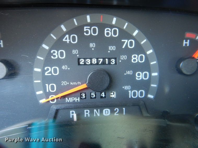 image for item IR9189 1997 Ford Econoline E350  shuttle bus