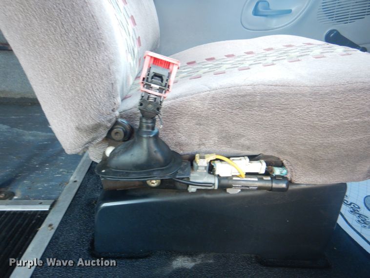 image for item IR9189 1997 Ford Econoline E350  shuttle bus