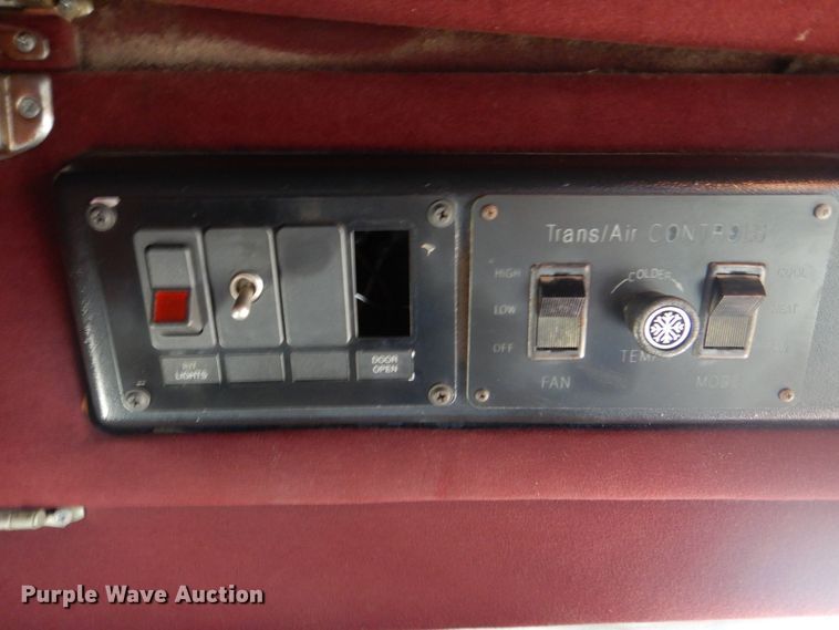 image for item IR9189 1997 Ford Econoline E350  shuttle bus