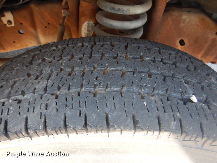 image for item IR9189 1997 Ford Econoline E350  shuttle bus