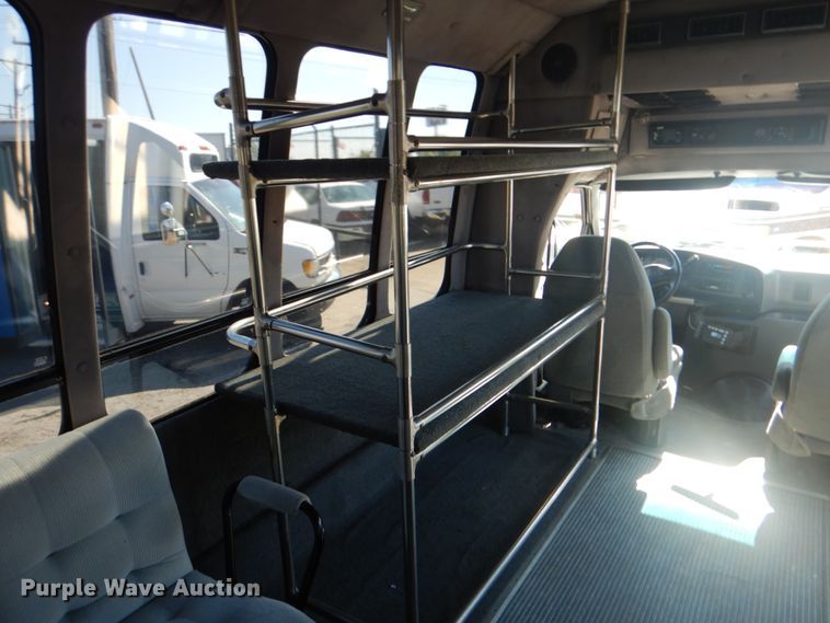 image for item IR9195 1996 Ford Econoline E350  shuttle bus