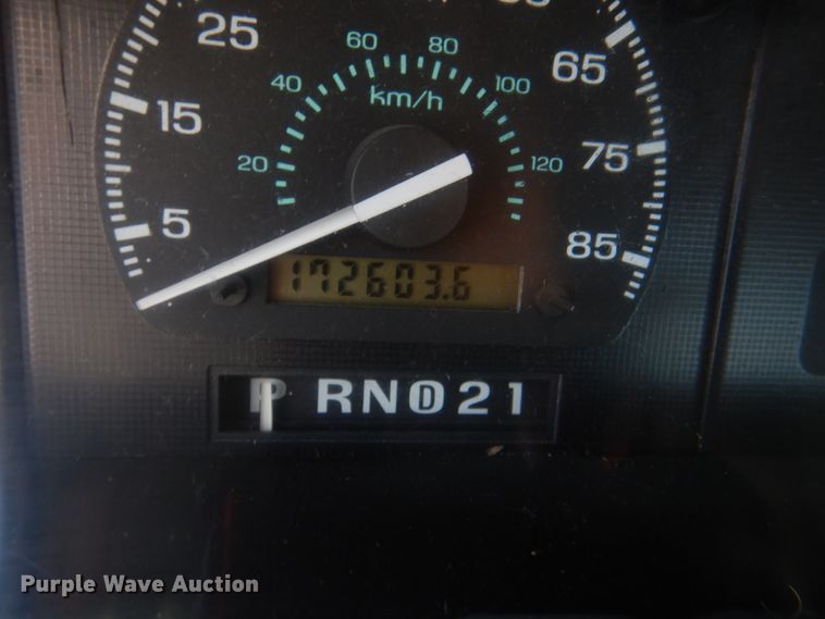 image for item IR9196 1996 Ford Econoline E350  shuttle bus