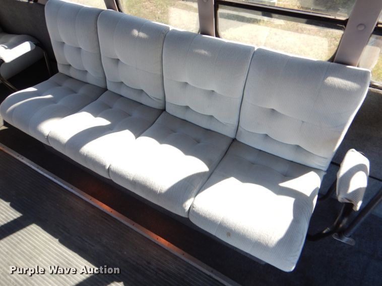 image for item IR9196 1996 Ford Econoline E350  shuttle bus