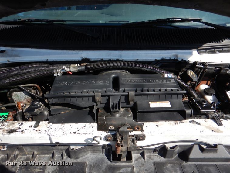 image for item IR9196 1996 Ford Econoline E350  shuttle bus