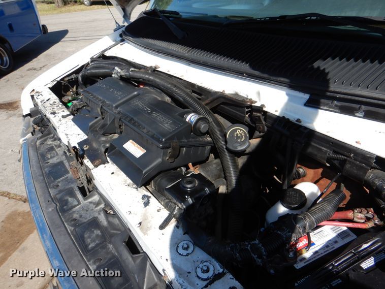 image for item IR9196 1996 Ford Econoline E350  shuttle bus