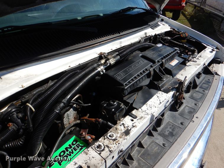 image for item IR9196 1996 Ford Econoline E350  shuttle bus