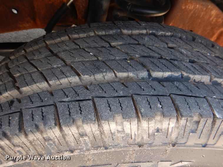 image for item IR9196 1996 Ford Econoline E350  shuttle bus