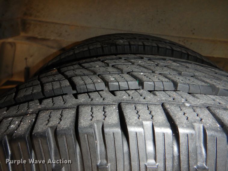 image for item IR9196 1996 Ford Econoline E350  shuttle bus