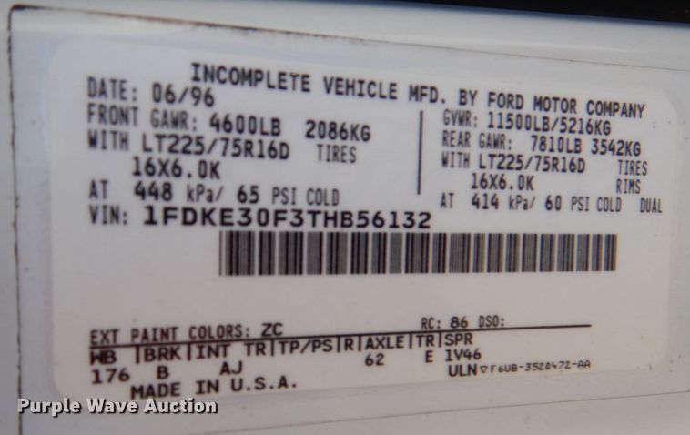 image for item IR9196 1996 Ford Econoline E350  shuttle bus