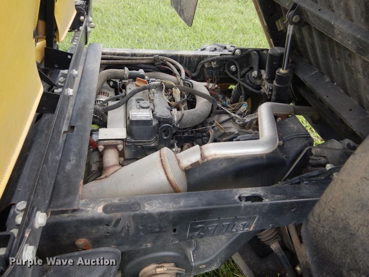 image for item JG9021 2016 John Deere Gator 855D S4  utility vehicle