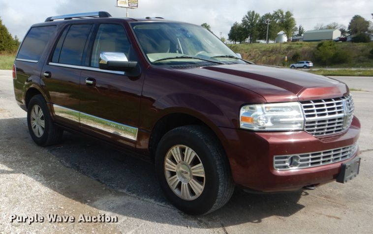 image for item JG9033 2011 Lincoln Navigator  SUV