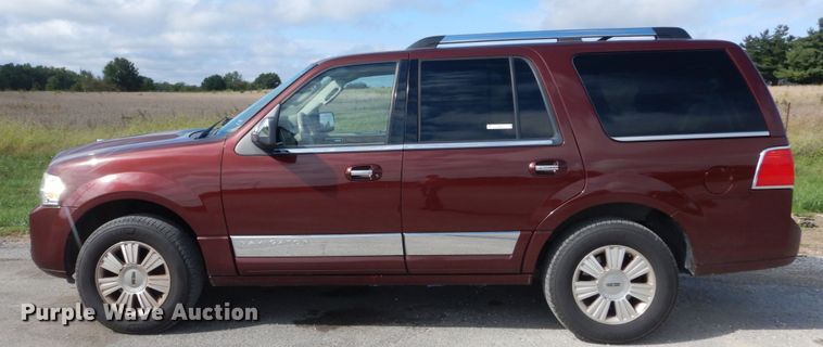 image for item JG9033 2011 Lincoln Navigator  SUV