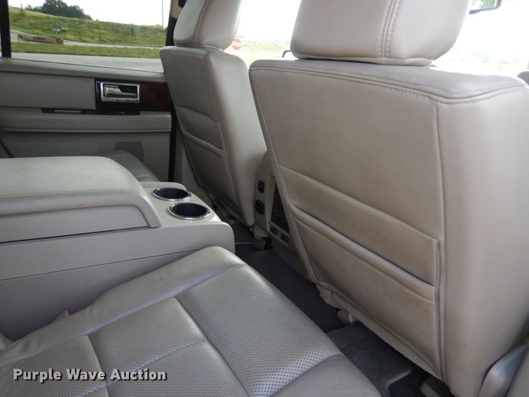 image for item JG9033 2011 Lincoln Navigator  SUV