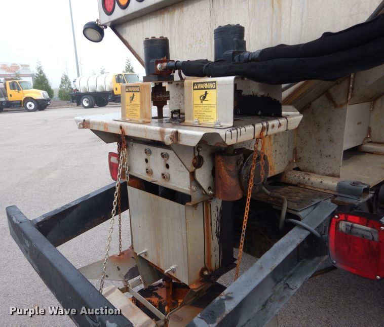 image for item JG9038 2012 Ford F450 Super Duty XL  truck cab and chassis