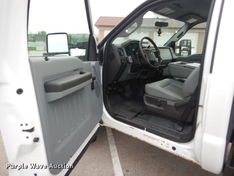 image for item JG9038 2012 Ford F450 Super Duty XL  truck cab and chassis