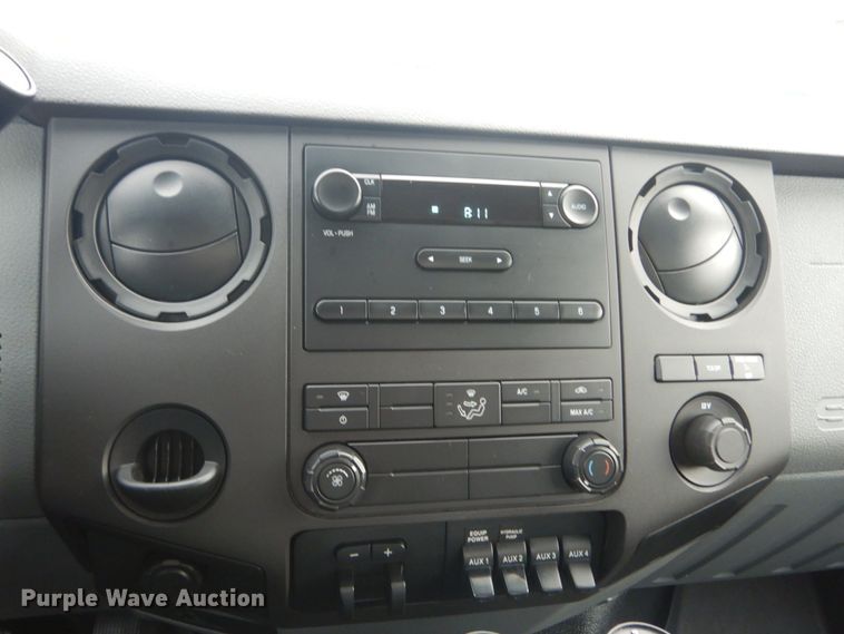 image for item JG9038 2012 Ford F450 Super Duty XL  truck cab and chassis