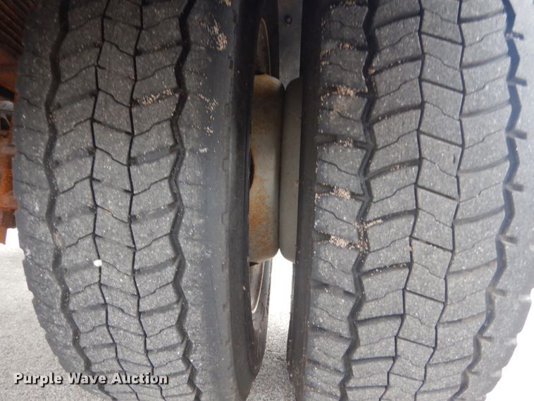 image for item JG9038 2012 Ford F450 Super Duty XL  truck cab and chassis