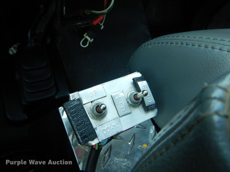 image for item JG9060 2011 Ford F450 Super Duty XL  dump truck