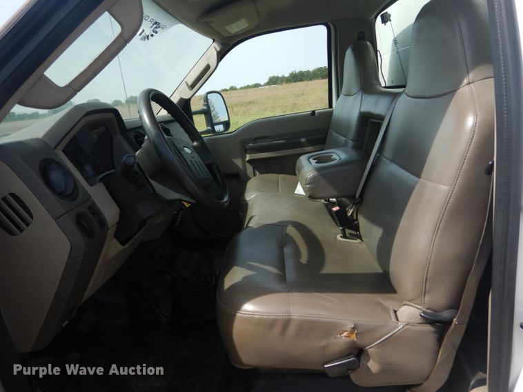 image for item JG9086 2008 Ford F450 Super Duty XL  utility / service truck