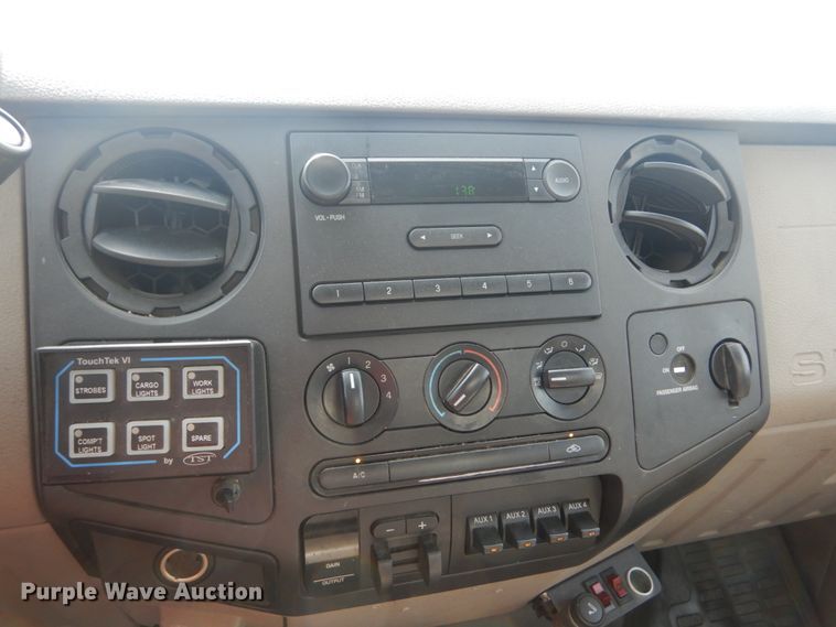 image for item JG9086 2008 Ford F450 Super Duty XL  utility / service truck