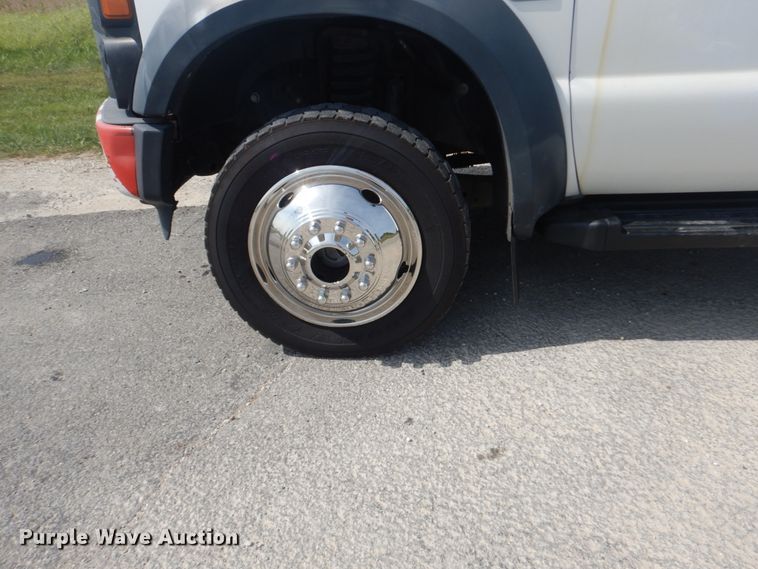 image for item JG9086 2008 Ford F450 Super Duty XL  utility / service truck