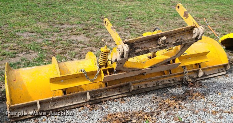 image for item JG9283 11'W snow plow