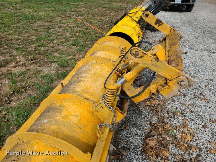 image for item JG9283 11'W snow plow