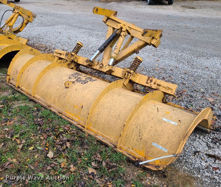 image for item JG9284 11'W snow plow