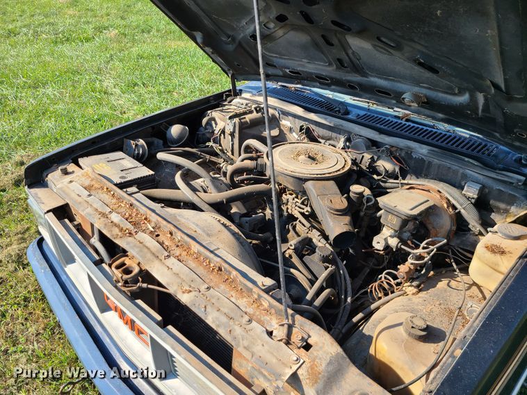 image for item JG9326 1983 GMC S15  pickup truck