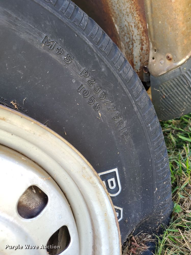 image for item JG9326 1983 GMC S15  pickup truck