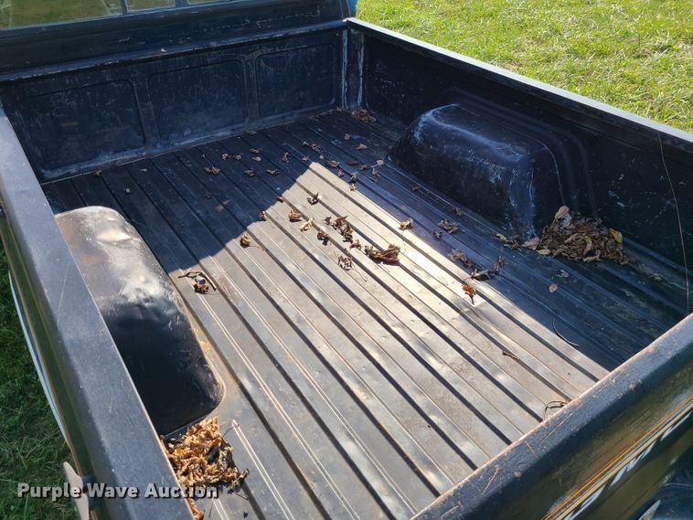 image for item JG9326 1983 GMC S15  pickup truck