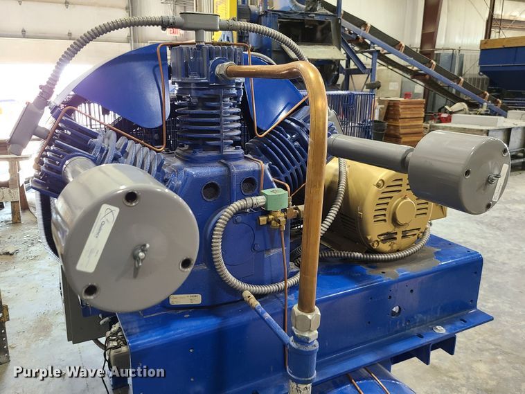 image for item JG9328 Quincy QRDT-15  air compressor