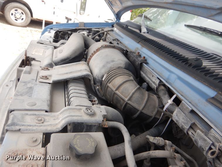 image for item JI9462 1999 Ford E450 Econoline  shuttle bus