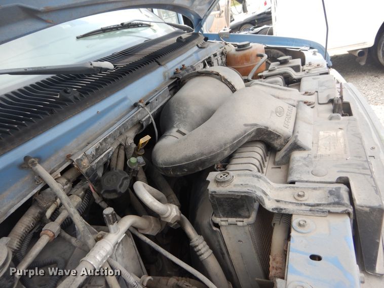 image for item JI9462 1999 Ford E450 Econoline  shuttle bus