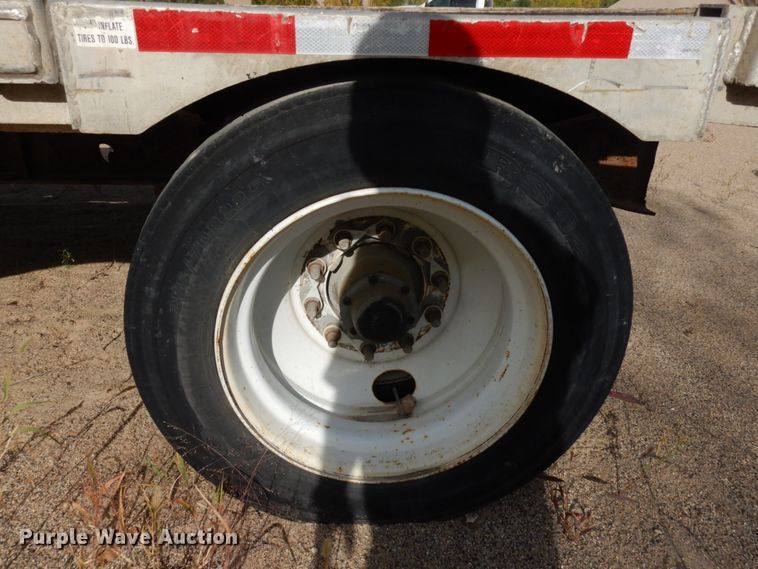 image for item JQ9294 Flatbed trailer frame