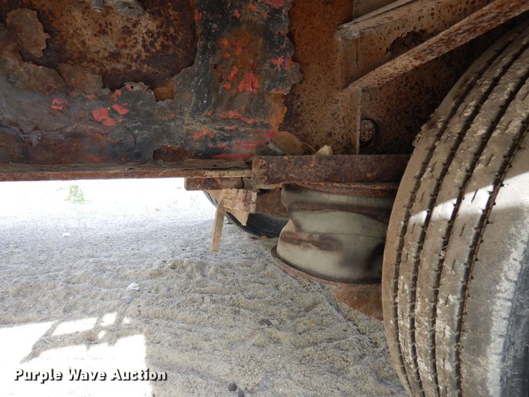 image for item JQ9294 Flatbed trailer frame