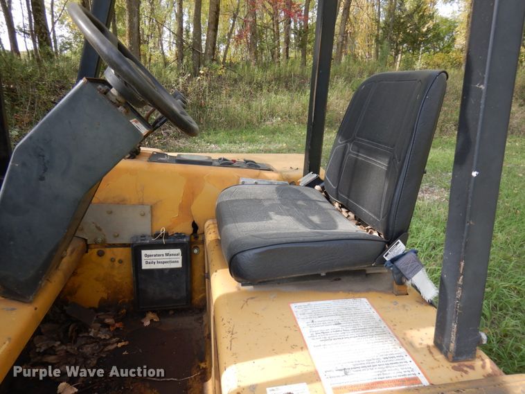 image for item JQ9300 2001 Eagle Picher TM50  forklift