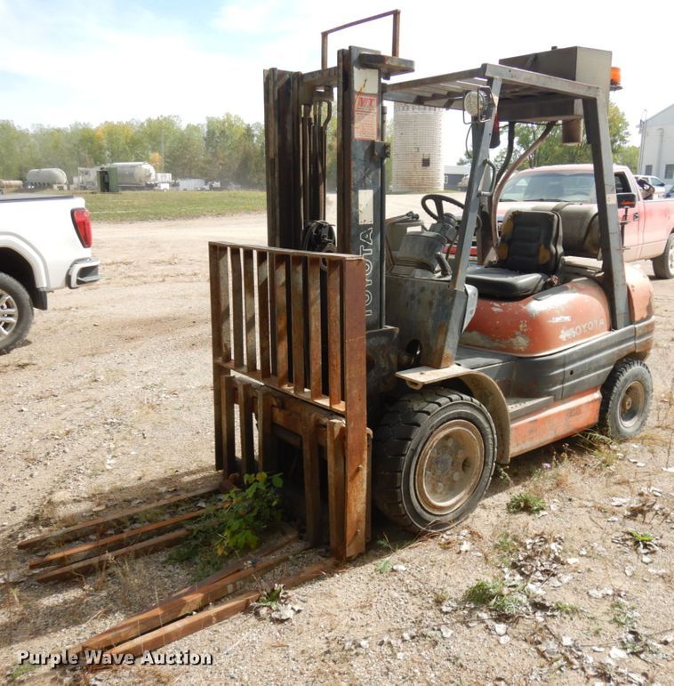 image for item JQ9301 Toyota 52-6FGU30  forklift