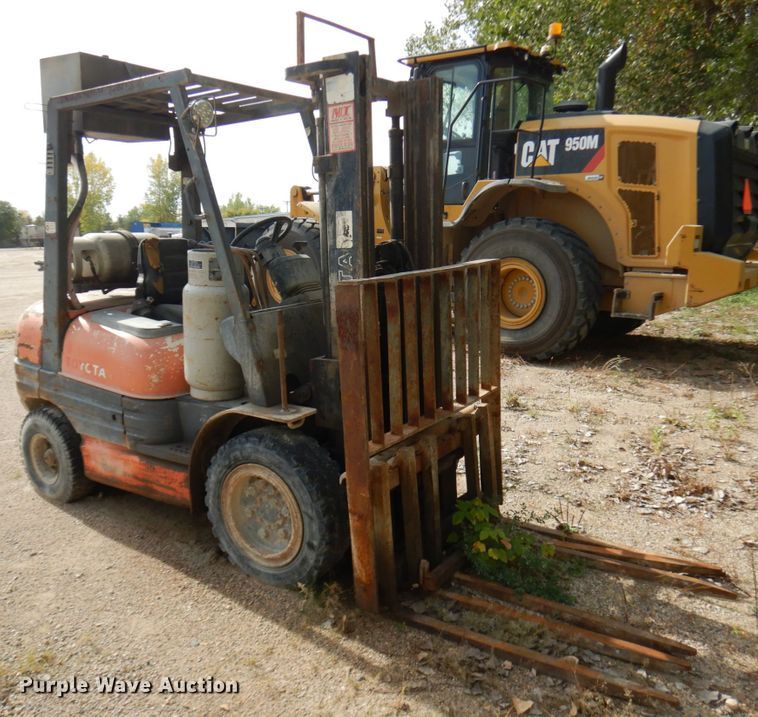 image for item JQ9301 Toyota 52-6FGU30  forklift