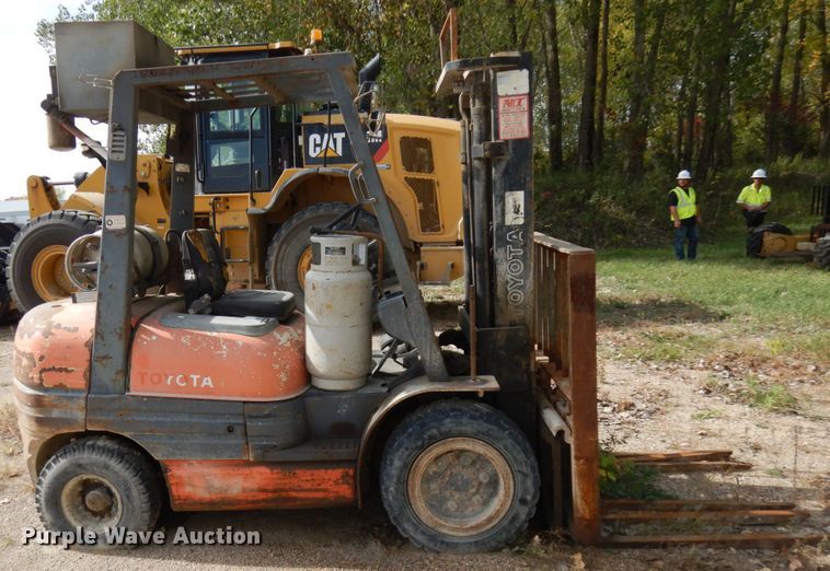 image for item JQ9301 Toyota 52-6FGU30  forklift